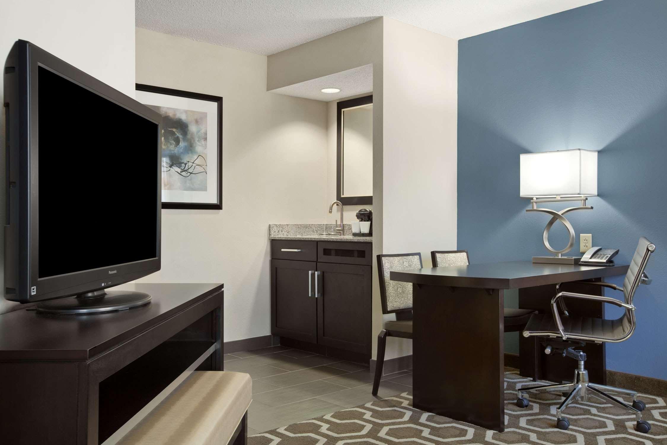 เอมบาสซี สวีท บาย ฮิลตัน เซนต์ หลุยส์ แอร์พอร์ต Hotel บริดจ์ตัน ห้อง รูปภาพ