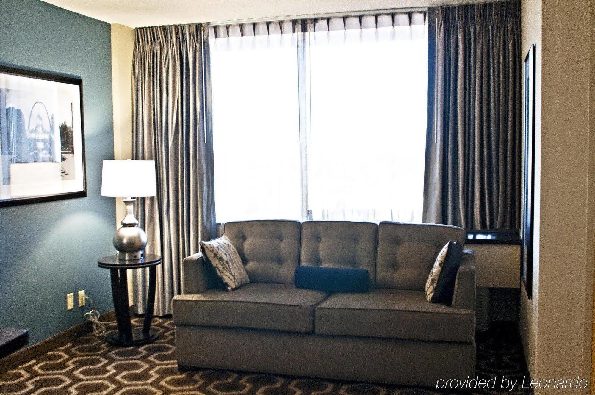 เอมบาสซี สวีท บาย ฮิลตัน เซนต์ หลุยส์ แอร์พอร์ต Hotel บริดจ์ตัน ห้อง รูปภาพ